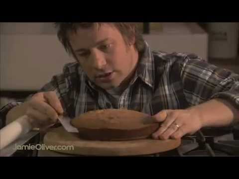 How to cut a cake in half: Jamie Oliver