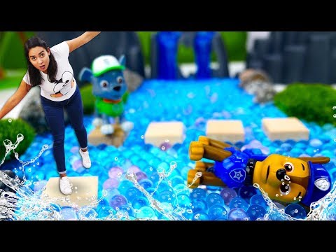 Valerias Kindergarten - Paw Patrol Helden machen ein Training - Tolles Video auf Deutsch