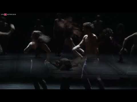 Extrait du "Sacre du Printemps" de J.C. Gallotta en tournée au Vietnam // Année France-Vietnam