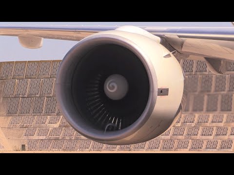 GE90 High power engine run INCREDIBLE SOUND • Alitalia B777 GE90 Startup, maximum power, shutdown