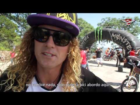 Kelly McGarry in Downhill Taxco México