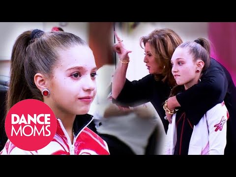 SISTER VS. SISTER - Can Mackenzie WIN 1st Over Maddie?! (Season 5 Flashback) | Dance Moms