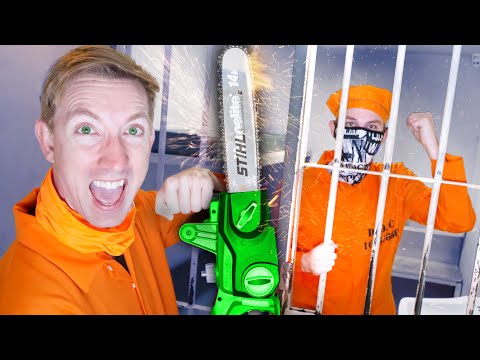 BREAKING INTO PRISON TO HELP MY FRIEND ESCAPE