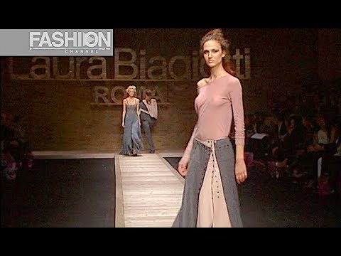 LAURA BIAGIOTTI ROMA Fall 2002 2003 Milan - Fashion Channel