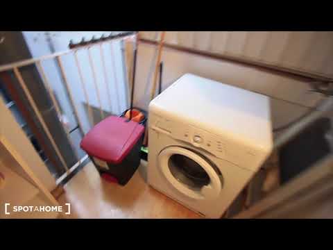 3-bedroom apartment with terrace for rent in Les Corts - Spotahome (ref 146645)