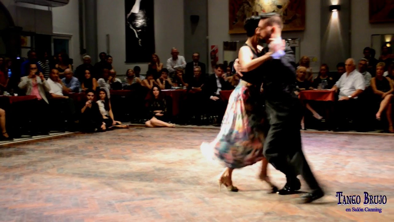 Javier Rodriguez & Moira Castellano en Tango Brujo - Salón Canning!!! 1/4