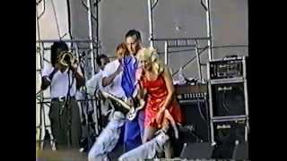 No Doubt Cal State Dominguez Hills Velodrome May 6 1995 03 Open The Gate