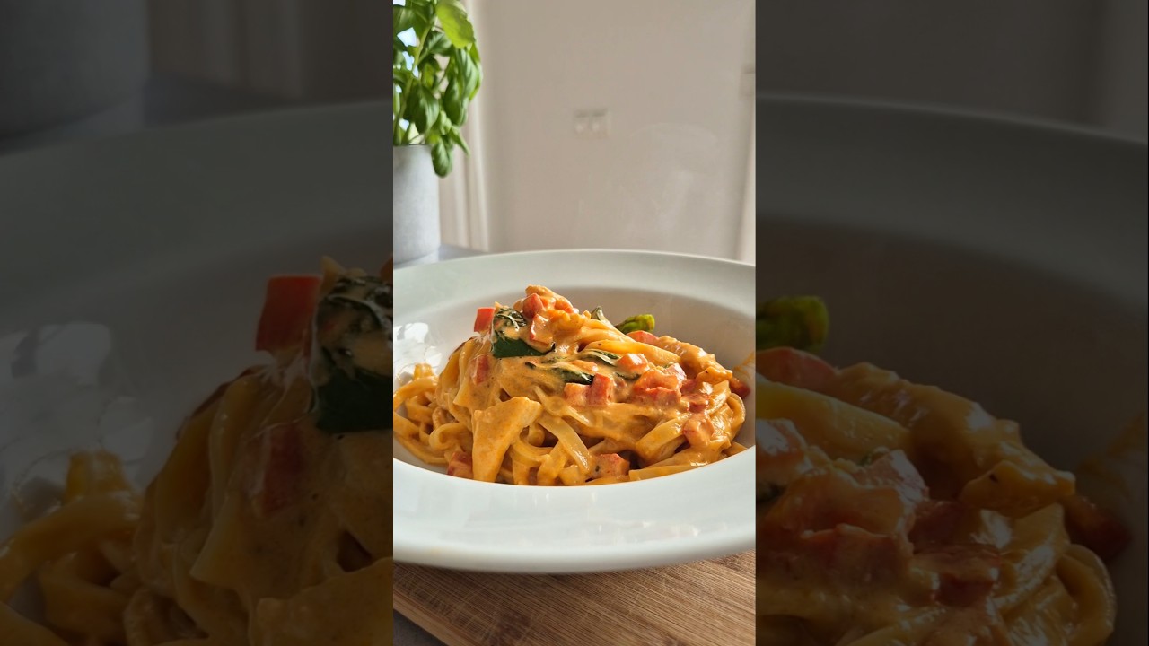 YouTube-Video: Hähnchen-Pasta in Paprika-Sahne-Sauce