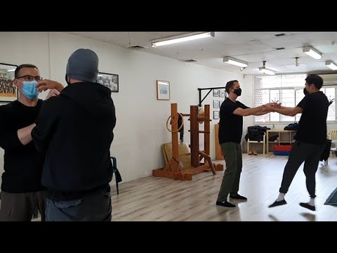 Wing Chun – Generating relaxed force explained (zero inch punch)