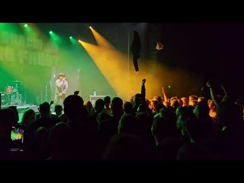 Cjalis, Wykończeniówka, Tama Poznań