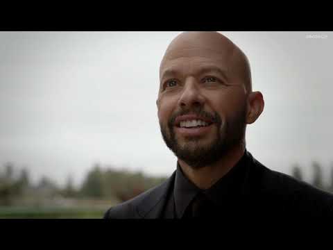 Clark Kent and Lois Lane of Smallville in Crisis in the infinite earths - Batwoman 1x09