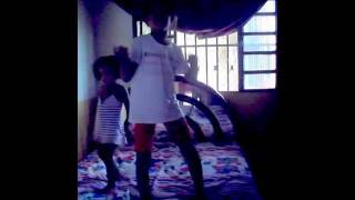 Menina de 7 anos dançando Ai Se Eu Te Pego (Miche