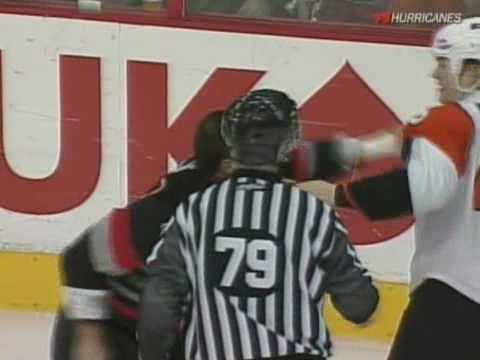 Scott Walker vs Arron Asham