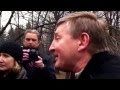 Ренат Ахметов без охраны с народом 