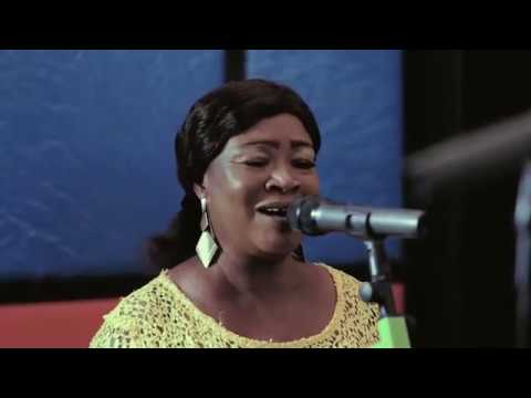 YAW SARPONG TENABEA FOFRO LIVE STUDIO PERFORMANCE