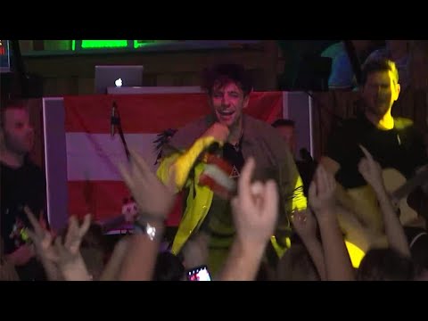 Sänger in Partylaune: So feiert Alexander Eder