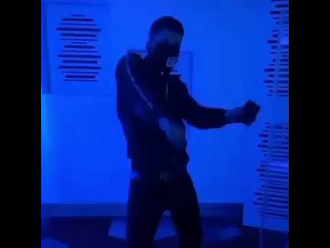 Yeruza bailando 😎🕺🏻🕺🏻🕺🏻