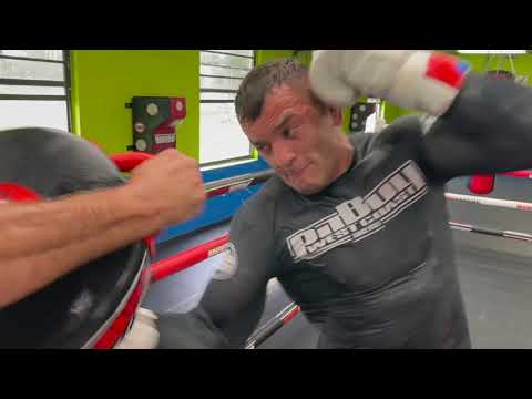 𝑩𝒐𝒙𝒊𝒏𝒈 𝒇𝒐𝒓 𝑴𝑴𝑨 𝒘𝒊𝒕𝒉 𝑹𝒐𝒃𝒆𝒓𝒕𝒐 𝑺𝒐𝒍𝒅𝒊ć