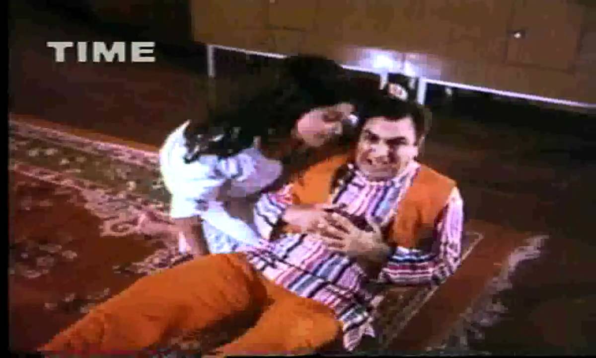 Mai To Pani Piya Tha Ye Kya Ho Gaya Lyrics | Keemat | Asha Bhosle | Laxmikant Pyarelal