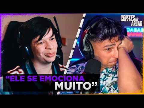 ARUAN REAGE A NOBRU SE EMOCIONA COM SEUS AMIGOS CANTANDO PARABÉNS NO SEU ANIVERSARIO-Cortes do Aruan