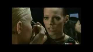 Download lagu Freja Beha Comforting Abbey Lee @ Lanvin mp3