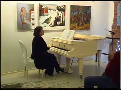 DECARISIMO Piano Performance Video