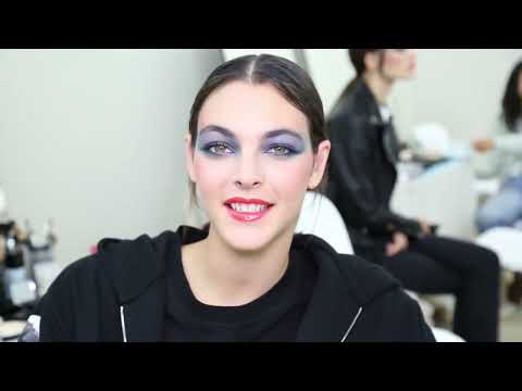 CHANEL Backstage Makeup Look – FROM THE SHOW TO YOUR HOME – Spring Summer Ready to Wear