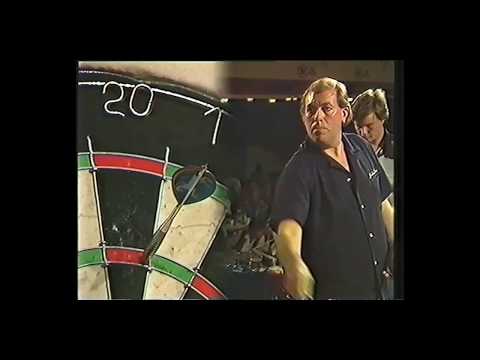 John Lowe Hits First Televised 9 DARTER!! [October 1983 vs Keith Deller]