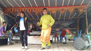 Download lagu Jawaban Bujang Telajak. Lirik Suhendri Amrizal mp3 Download lagu Jawaban Bujang Telajak. Lirik Suhendri Amrizal mp3