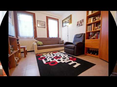 Venezia Santa Croce tricamere con corte esclusiva