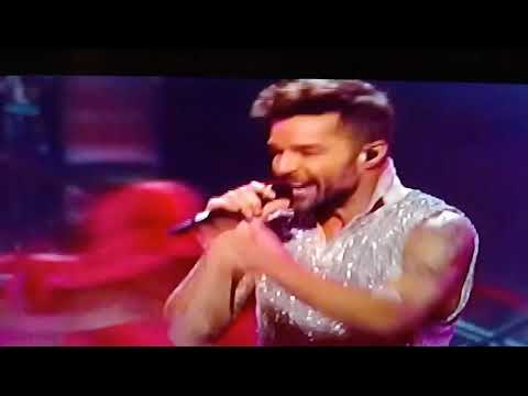 Cante Mí Gente. Ricky Martin, René Pérez ( Calle 13 ) y Bad Bunny en los Premios Latin Grammy 2019.