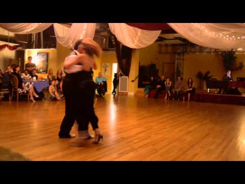  Giselle Anne  and  Gustavo Naveira  are  dancing  to  the  vals  "  Valsecito De Antes  "