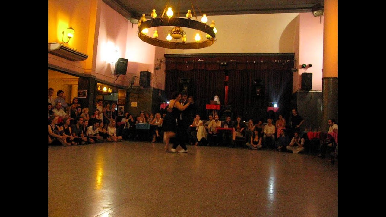 JULIO BALMACEDA y CORINA DE LA ROSA en ¡Viva la Pepa! milonga 1/3