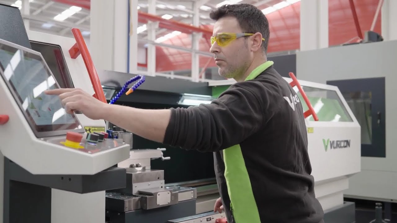 Vídeo de Torno electrónico de bancada paralela EL 40X1000