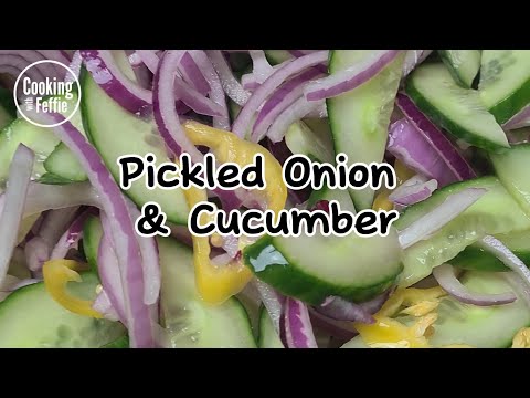 Pickled onions and cucumbers | komkommer zuurgoed voor bami en nasi | CWF
