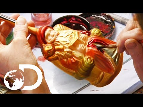 GLASS CHRISTMAS ORNAMENTS | How It's Made