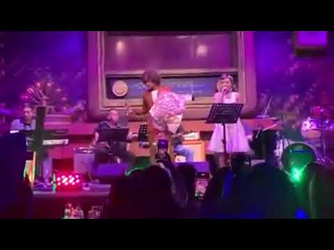 Benjamin Sum & Esther Dawt Chin Sung sing together at LIVE Concert (Cover song)