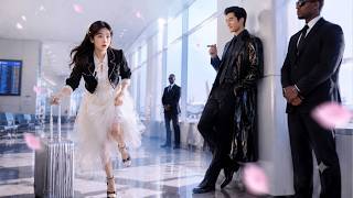 Download lagu CEO dingin tak pernah tersenyum, tapi melihat gadis ceroboh pura-pura anggun membuatnya jatuh cinta! mp3 Download lagu CEO dingin tak pernah tersenyum, tapi melihat gadis ceroboh pura-pura anggun membuatnya jatuh cinta! mp3
