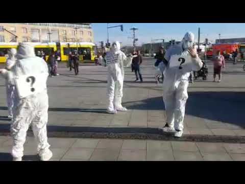 Unsere Mask Force Kunstaktion 30.10.21, Hellersdorfer Str. 239