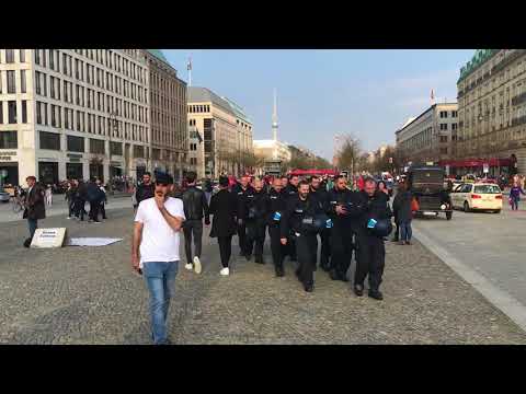 Antikriegsdemo vom 15.4.2018 vor der US-Botschaft in Berlin