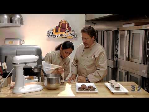 download lagu mp3 mp4 Chocolate Cayenne Cupcakes, download lagu Chocolate Cayenne Cupcakes gratis, unduh video klip Chocolate Cayenne Cupcakes