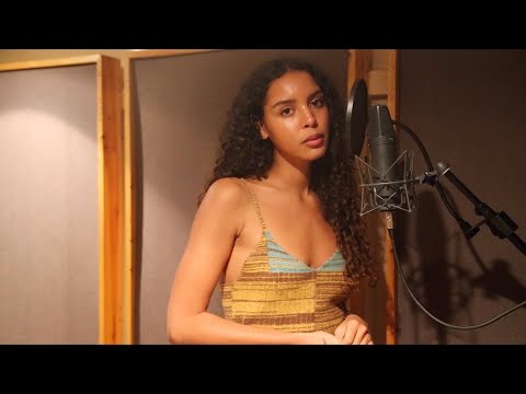Arlissa - Heart vs Brain (Official Booth Performance Video)