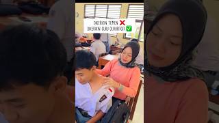 Download lagu Siswa masuk angin dikerikin guru olahraga mp3