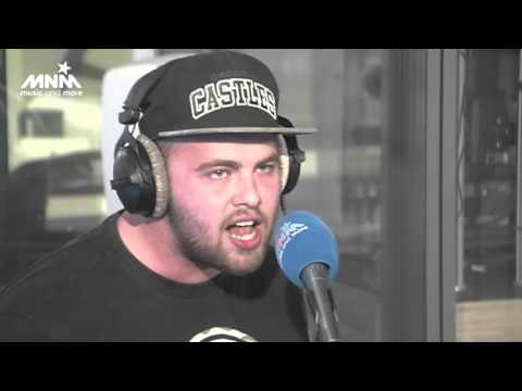 MNM: Kleine Sanders - De Boazn [Live in UrbaNice]