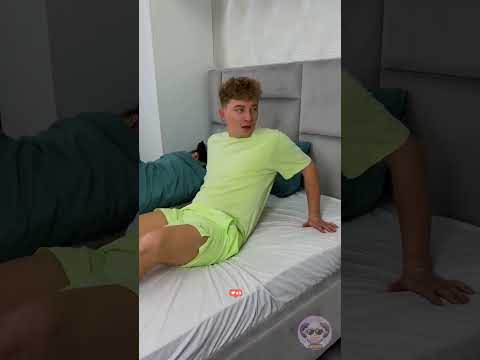 عندما يتم مقاطعة وقت النوم 😭 #فيديو_مضحك #شورتات_مضحكة #فكاهة