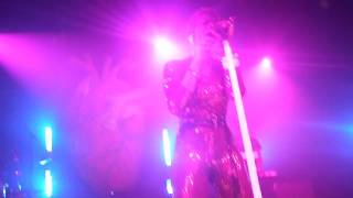 Kelis - Lil Star Remix + Young Fresh &amp; New + Millionaire - HD - Live at Le Bataclan - 06-10-10