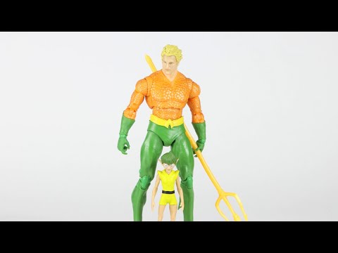 DC Comics Aquaman (Classic) 7" Action Figure (With Digital Code) Video