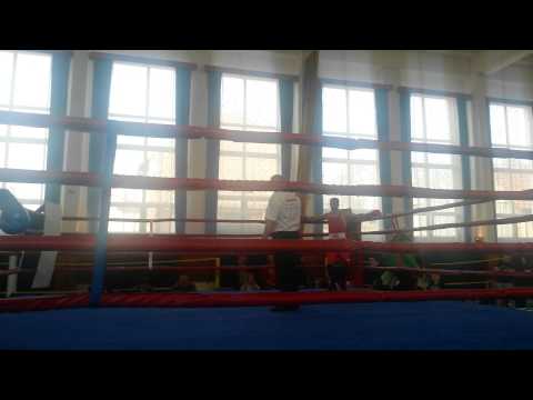 René Molík (červený, BC Asfalt) vs. Václav Lucák (modrý, BC Star Plzeň)