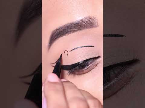 Graphic Eyeliner Tutorial || Shilpa #shorts