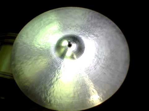 22 Kontroversial Ride, 2378g - Handcrafted cymbals by Craig Lauritsen.MOV